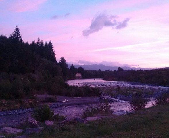 Beautiful sunset on the Tongariro River